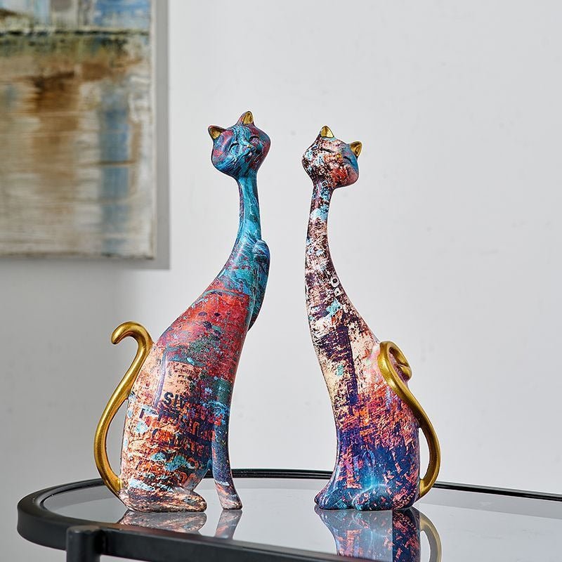 1Pcs European style oil painting couple cat animal ornaments, living room TV cabinet, foyer wine cabinet decoration, resin crafts - Chanel - byDesign Exclusive Finds